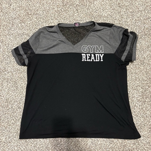 Material Girl Black and Gray Short Sleeve Tee - Picture 1 of 2